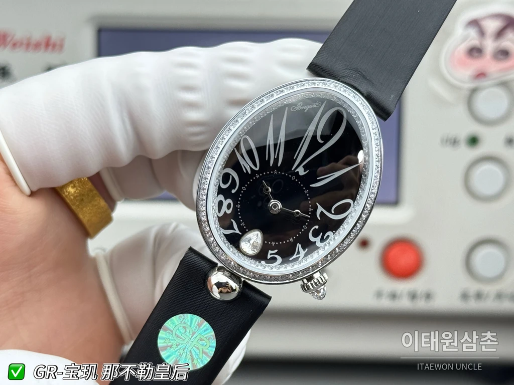 브레게 레인 드 네이플 실버 크리스탈 베젤 블랙 다이얼 스트랩 시계 36mm