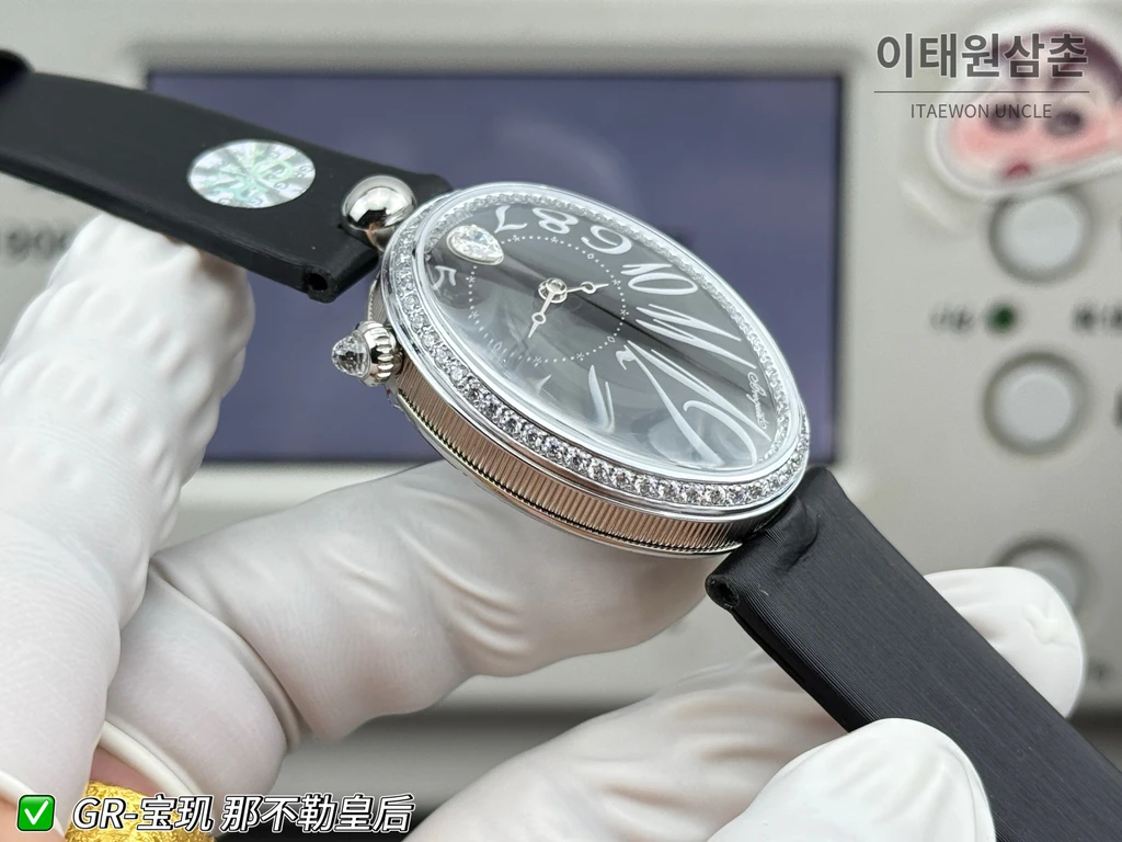 브레게 레인 드 네이플 실버 크리스탈 베젤 블랙 다이얼 스트랩 시계 36mm