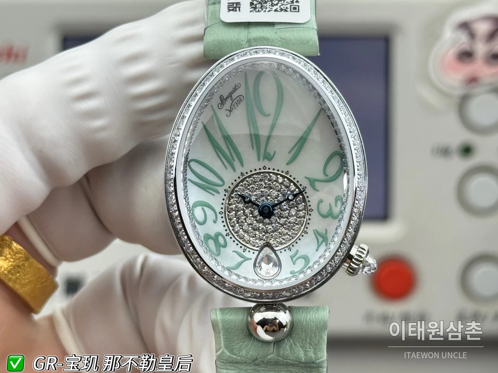 브레게 레인 드 네이플 실버 크리스탈 베젤 화이트 다이얼 민트 그린 스트랩 시계 36mm