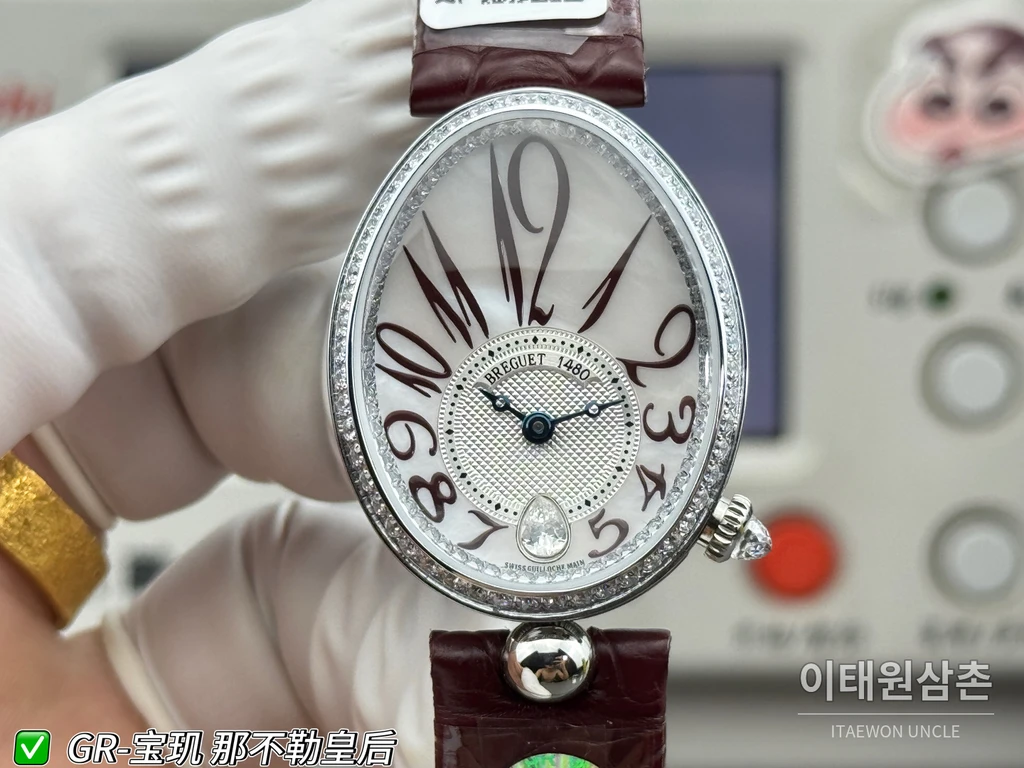 브레게 레인 드 네이플 실버 크리스탈 베젤 화이트 다이얼 버건디 스트랩 시계 36mm