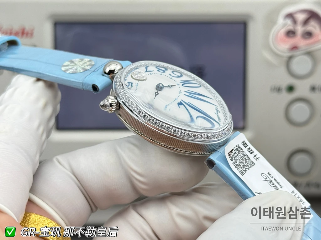 브레게 레인 드 네이플 실버 크리스탈 베젤 화이트 다이얼 스카이 블루 스트랩 시계 36mm