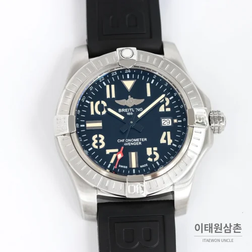 브라이틀링 어벤저 블랙버드 티타늄 오토매틱 44mm 네이비 다이얼 블랙 러버 스트랩