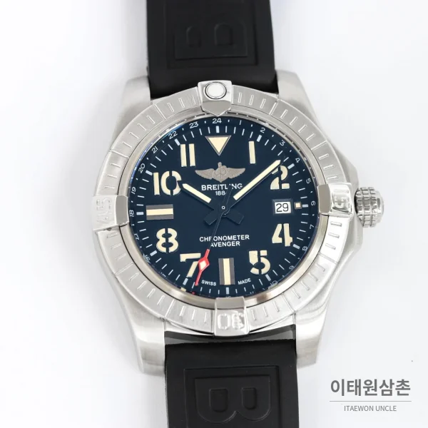 브라이틀링 어벤저 블랙버드 티타늄 오토매틱 44mm 네이비 다이얼 블랙 러버 스트랩