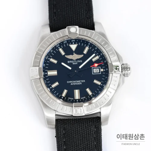 브라이틀링 어벤저 블랙버드 티타늄 오토매틱 44mm 네이비 다이얼 블랙 나일론 스트랩