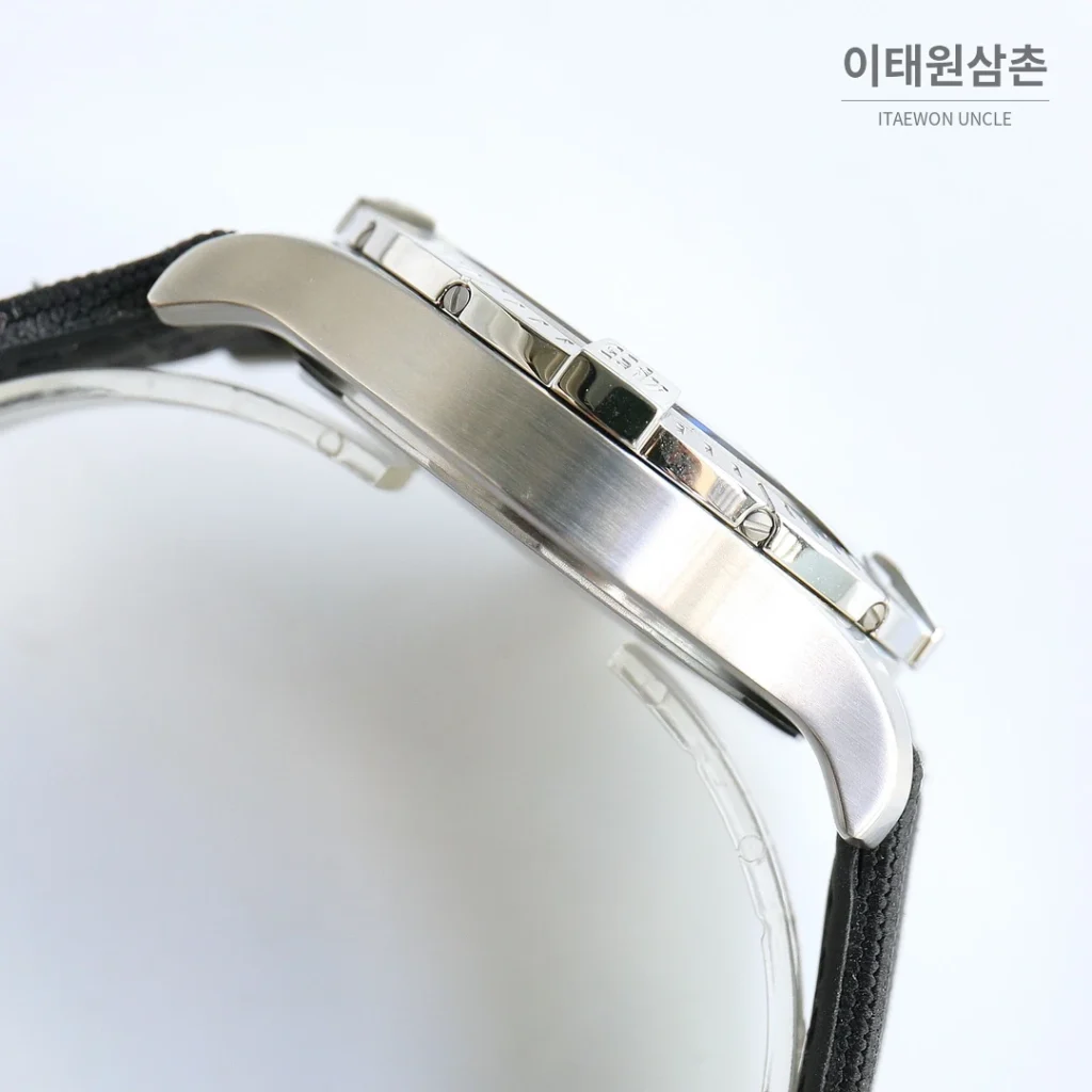 브라이틀링 어벤저 블랙버드 티타늄 오토매틱 44mm 블랙 다이얼 블랙 나일론 스트랩
