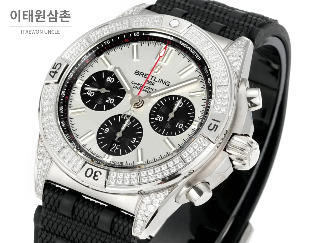 브라이틀링 크로노맷 B01 다이아몬드베젤 크로노그래프 오토매틱 42mm 화이트 다이얼