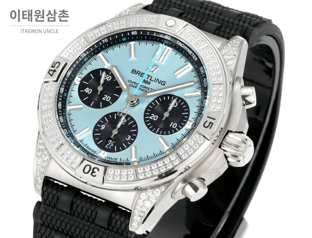 브라이틀링 크로노맷 B01 다이아몬드베젤 크로노그래프 오토매틱 42mm 아이스블루 다이얼