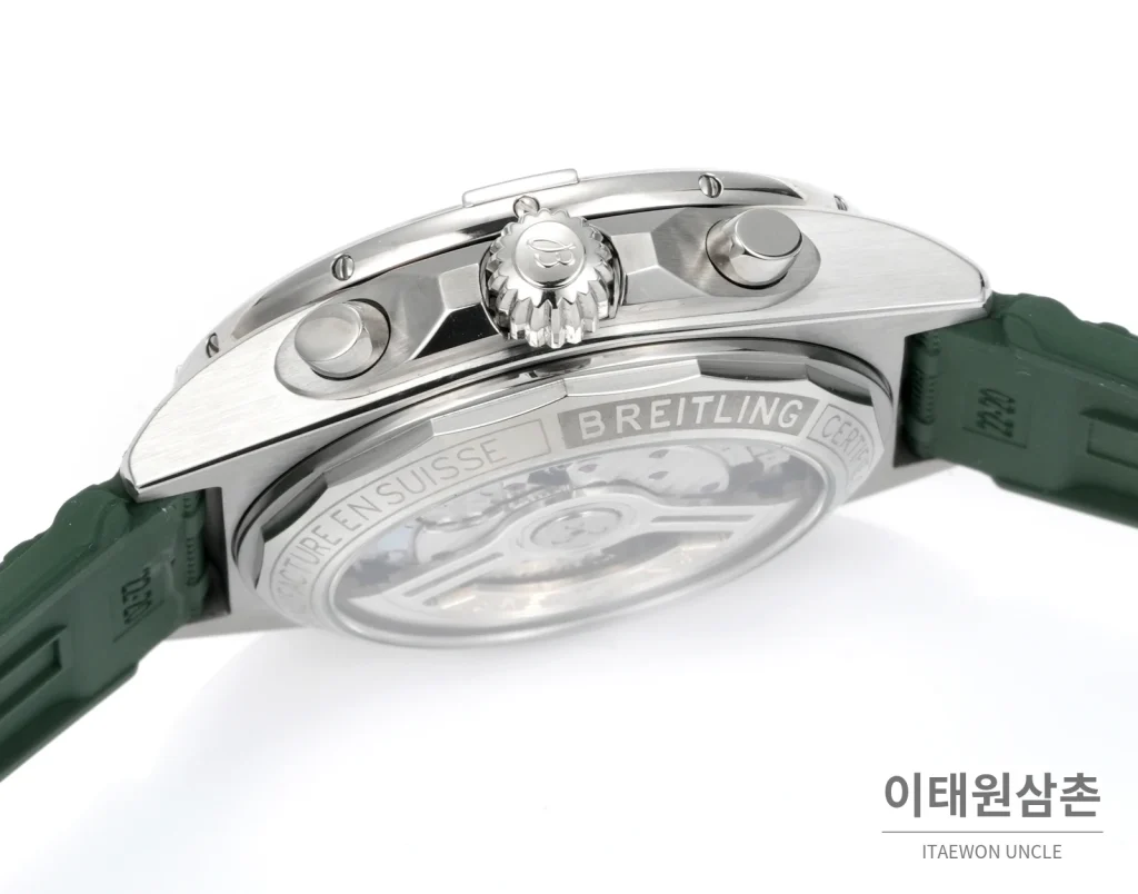 브라이틀링 크로노맷 B01 다이아몬드베젤 크로노그래프 오토매틱 42mm 그린 다이얼