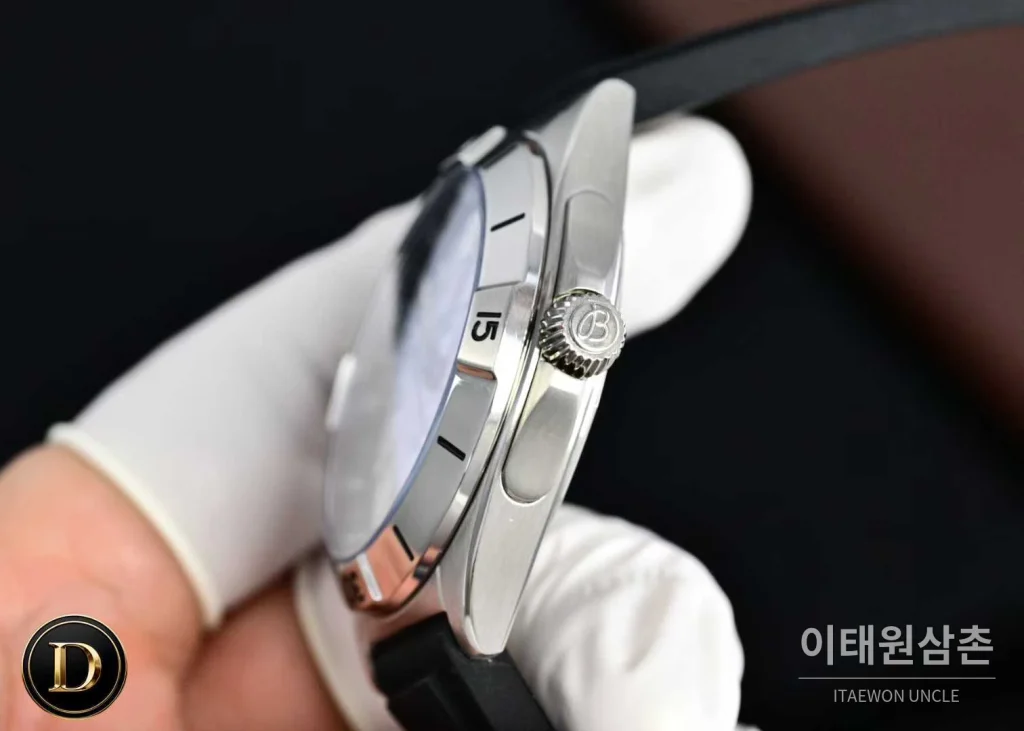 브라이틀링 크로노맷 GMT 스틸 컬러다이얼 듀얼타임 오토매틱 40mm A32398101M1A1 블랙 러버 스트랩