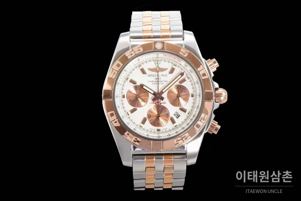 브라이틀링 크로노맷 스틸 블랙다이얼 크로노그래프 오토매틱 44mm (2) 브라이틀링 크로노맷 스틸 블랙다이얼 크로노그래프 오토매틱 44mm 투톤 브레이슬릿 로즈골드 베젤 (2)