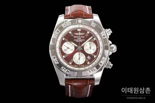 브라이틀링 크로노맷 스틸 블랙다이얼 크로노그래프 오토매틱 44mm (14) 브라이틀링 크로노맷 스틸 블랙다이얼 크로노그래프 오토매틱 44mm 브라운 가죽 스트랩 실버 베젤 (2)