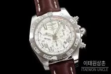 브라이틀링 크로노맷 스틸 블랙다이얼 크로노그래프 오토매틱 44mm 브라운 가죽 스트랩 실버 베젤