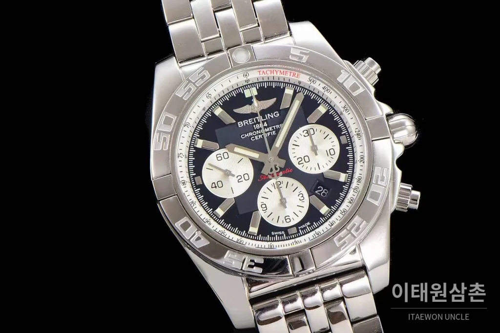 브라이틀링 크로노맷 스틸 블랙다이얼 크로노그래프 오토매틱 44mm 스틸 브레이슬릿 실버 베젤 (2)