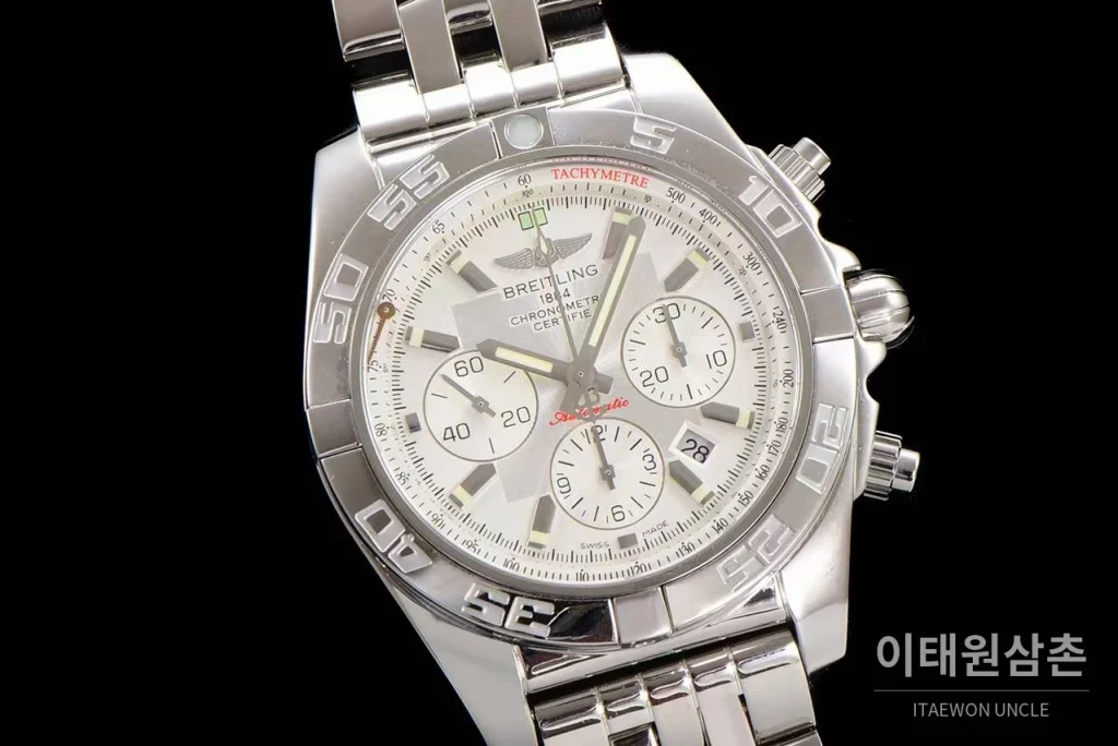 브라이틀링 크로노맷 스틸 블랙다이얼 크로노그래프 오토매틱 44mm 스틸 브레이슬릿 실버 베젤 (3)
