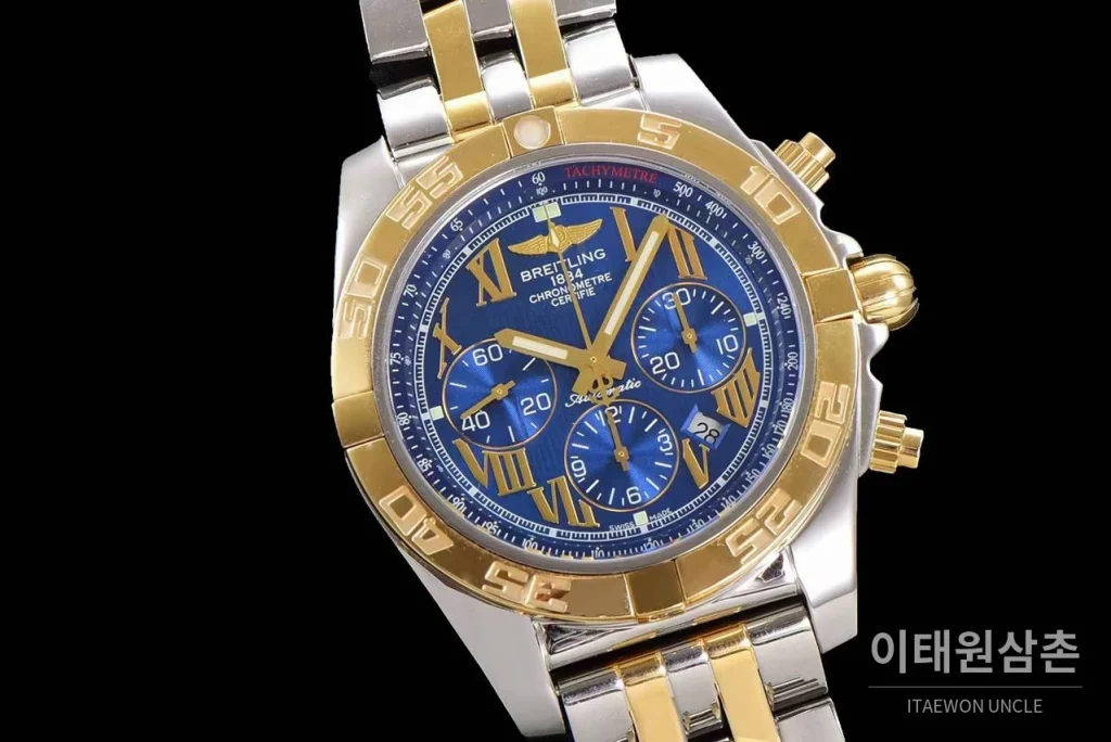 브라이틀링 크로노맷 스틸 블랙다이얼 크로노그래프 오토매틱 44mm 투톤 브레이슬릿 골드 베젤 (2)