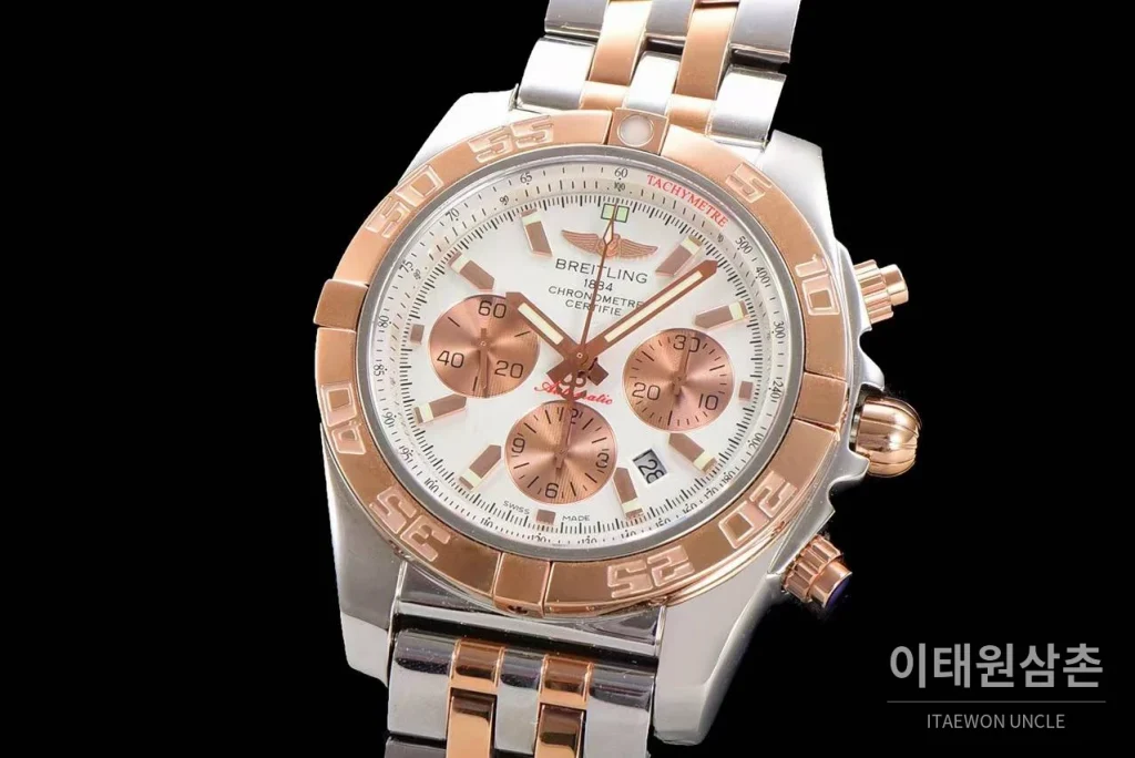 브라이틀링 크로노맷 스틸 블랙다이얼 크로노그래프 오토매틱 44mm 투톤 브레이슬릿 로즈골드 베젤 (2)