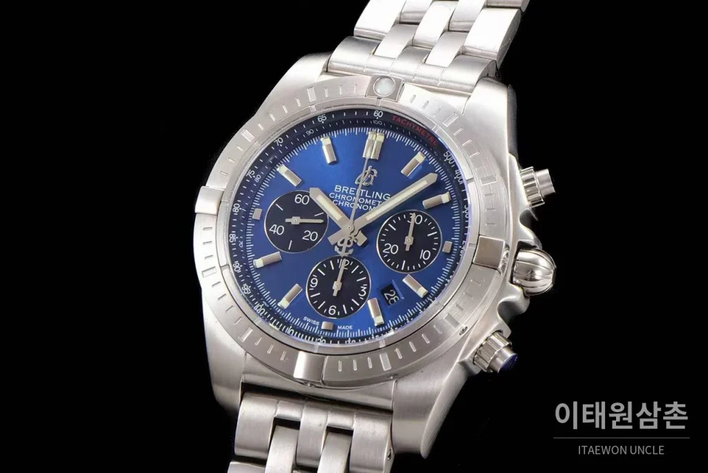 브라이틀링 크로노맷 스틸 블랙다이얼 크로노그래프 오토매틱 44mm 스틸 브레이슬릿