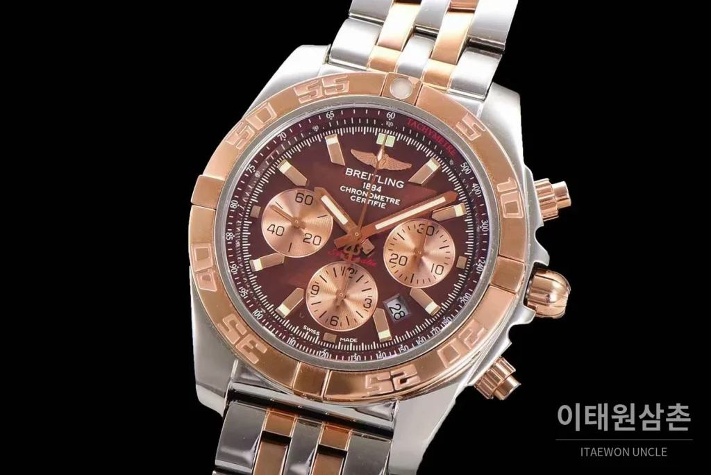 브라이틀링 크로노맷 스틸 블랙다이얼 크로노그래프 오토매틱 44mm 투톤 브레이슬릿 로즈골드 베젤 (3)