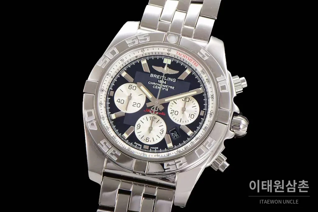 브라이틀링 크로노맷 스틸 블랙다이얼 크로노그래프 오토매틱 44mm 스틸 브레이슬릿 실버 베젤 (2)