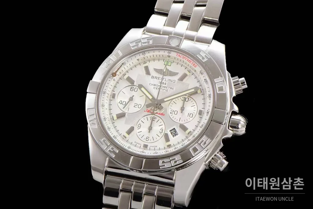 브라이틀링 크로노맷 스틸 블랙다이얼 크로노그래프 오토매틱 44mm 스틸 브레이슬릿 실버 베젤 (3)