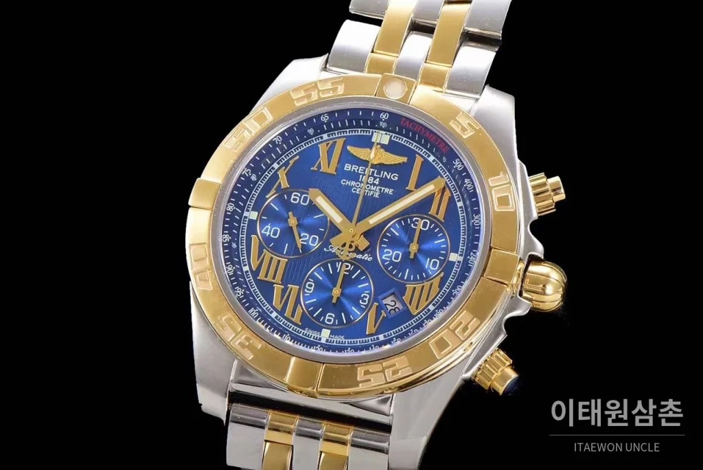 브라이틀링 크로노맷 스틸 블랙다이얼 크로노그래프 오토매틱 44mm 투톤 브레이슬릿 골드 베젤 (2)