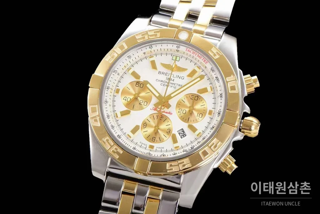 브라이틀링 크로노맷 스틸 블랙다이얼 크로노그래프 오토매틱 44mm 투톤 브레이슬릿 골드 베젤 (6)