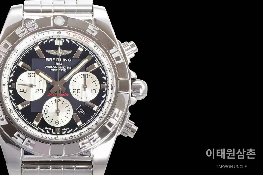브라이틀링 크로노맷 스틸 블랙다이얼 크로노그래프 오토매틱 44mm 스틸 브레이슬릿 실버 베젤 (2)