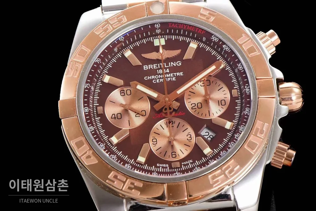브라이틀링 크로노맷 스틸 블랙다이얼 크로노그래프 오토매틱 44mm 투톤 브레이슬릿 로즈골드 베젤 (3)