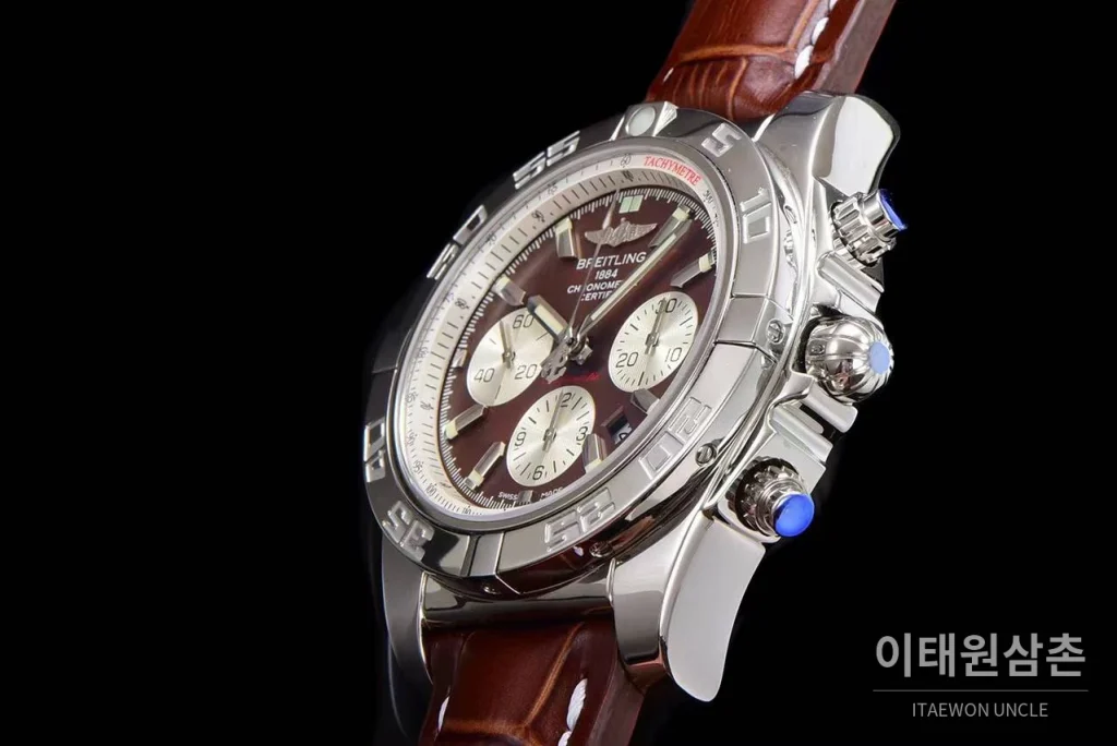 브라이틀링 크로노맷 스틸 블랙다이얼 크로노그래프 오토매틱 44mm 브라운 가죽 스트랩 실버 베젤 (2)