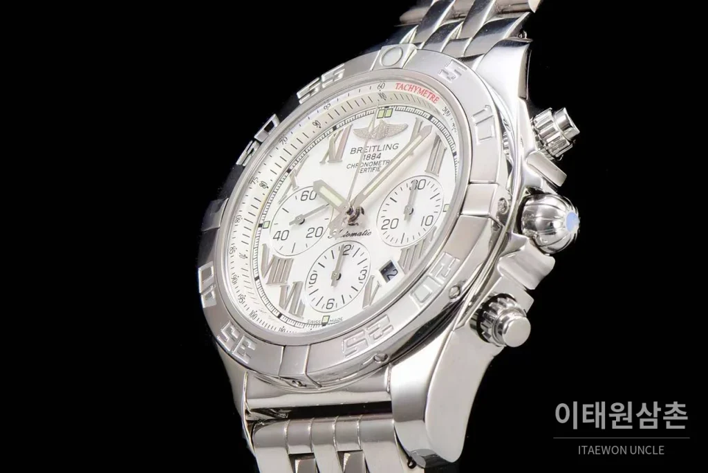 브라이틀링 크로노맷 스틸 블랙다이얼 크로노그래프 오토매틱 44mm 스틸 브레이슬릿 실버 베젤
