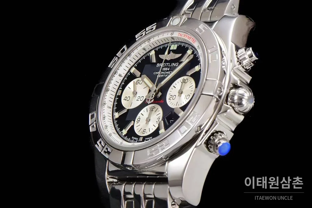 브라이틀링 크로노맷 스틸 블랙다이얼 크로노그래프 오토매틱 44mm 스틸 브레이슬릿 실버 베젤 (2)