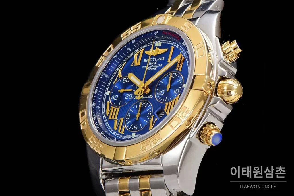 브라이틀링 크로노맷 스틸 블랙다이얼 크로노그래프 오토매틱 44mm 투톤 브레이슬릿 골드 베젤 (2)