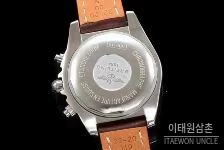 브라이틀링 크로노맷 스틸 블랙다이얼 크로노그래프 오토매틱 44mm 브라운 가죽 스트랩 실버 베젤
