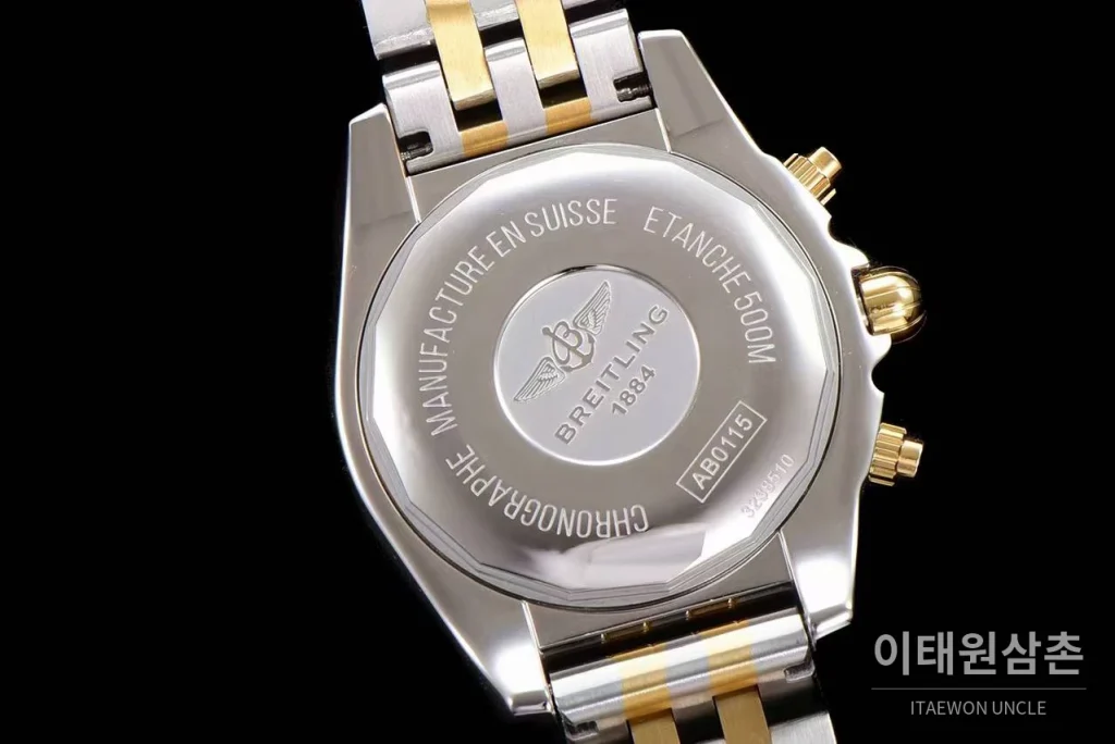 브라이틀링 크로노맷 스틸 블랙다이얼 크로노그래프 오토매틱 44mm 투톤 브레이슬릿 골드 베젤 (6)