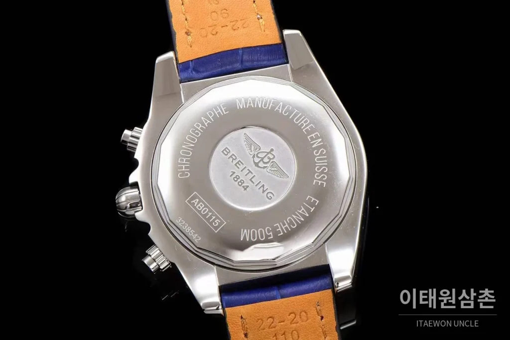 브라이틀링 크로노맷 스틸 블랙다이얼 크로노그래프 오토매틱 44mm 블루 가죽 스트랩