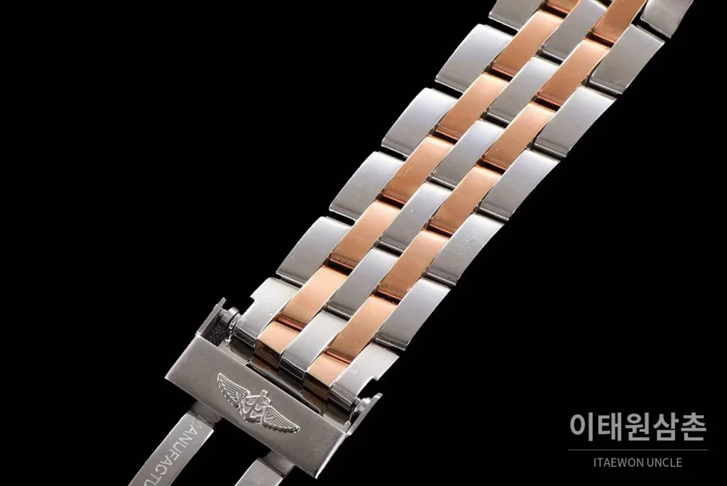 브라이틀링 크로노맷 스틸 블랙다이얼 크로노그래프 오토매틱 44mm 투톤 브레이슬릿 로즈골드 베젤 (3)