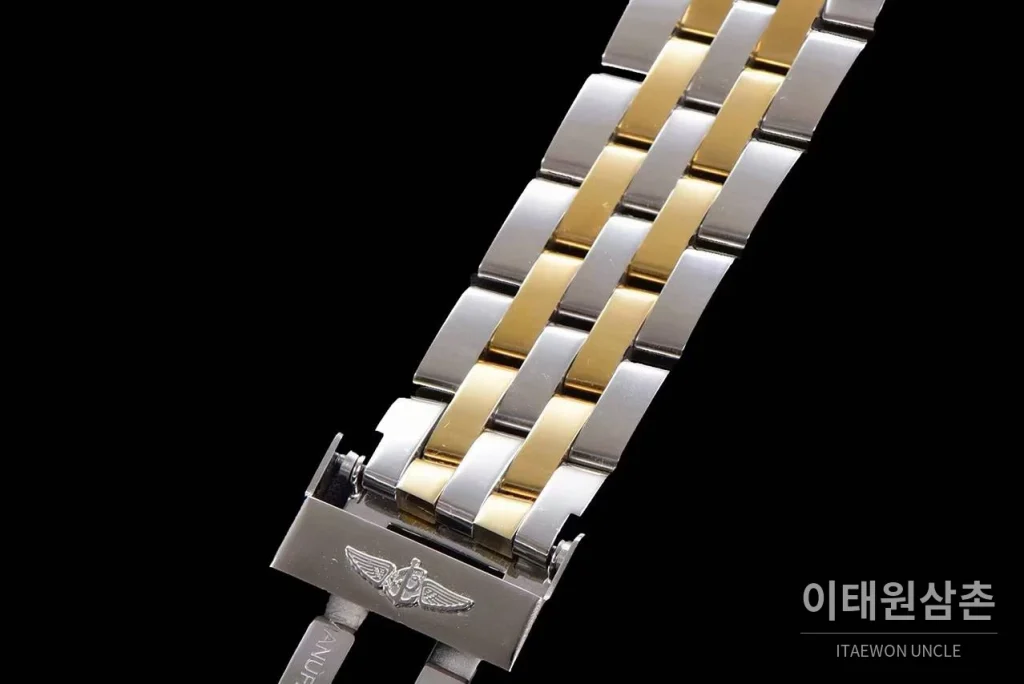 브라이틀링 크로노맷 스틸 블랙다이얼 크로노그래프 오토매틱 44mm 투톤 브레이슬릿 골드 베젤 (6)