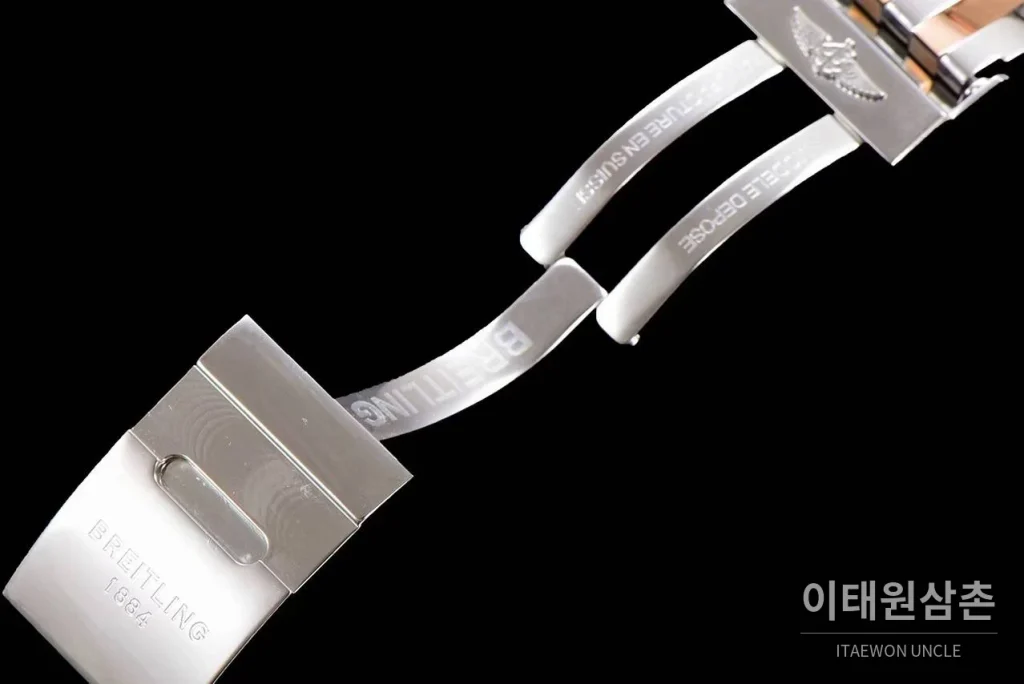 브라이틀링 크로노맷 스틸 블랙다이얼 크로노그래프 오토매틱 44mm 투톤 브레이슬릿 로즈골드 베젤 (2)