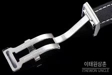 브라이틀링 크로노맷 스틸 블랙다이얼 크로노그래프 오토매틱 44mm 블랙 가죽 스트랩 실버 베젤