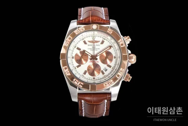 브라이틀링 크로노맷 스틸 블루다이얼 크로노그래프 오토매틱 44mm (6) 브라이틀링 크로노맷 스틸 블루다이얼 크로노그래프 오토매틱 44mm 브라운 가죽 스트랩 로즈골드 베젤
