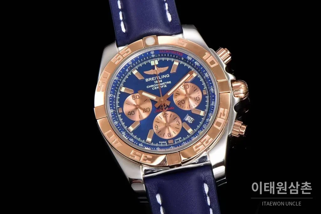 브라이틀링 크로노맷 스틸 블루다이얼 크로노그래프 오토매틱 44mm 네이비 가죽 스트랩 로즈골드 베젤