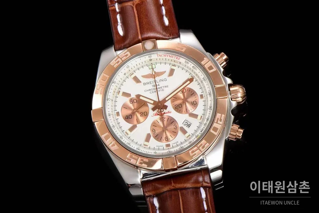 브라이틀링 크로노맷 스틸 블루다이얼 크로노그래프 오토매틱 44mm 브라운 가죽 스트랩 로즈골드 베젤