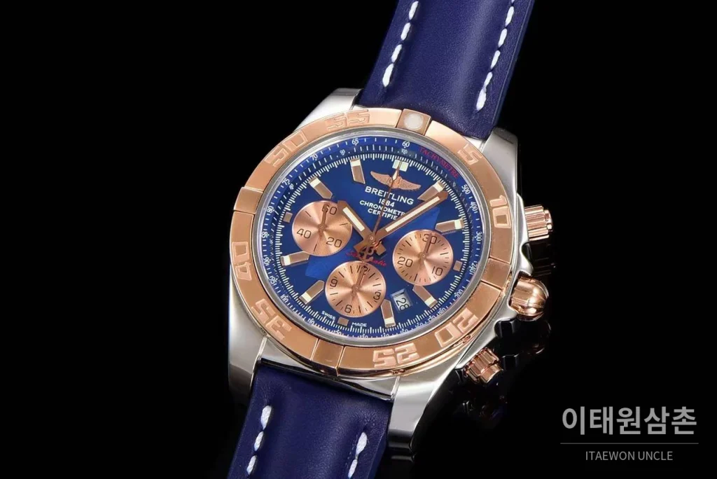 브라이틀링 크로노맷 스틸 블루다이얼 크로노그래프 오토매틱 44mm 네이비 가죽 스트랩 로즈골드 베젤