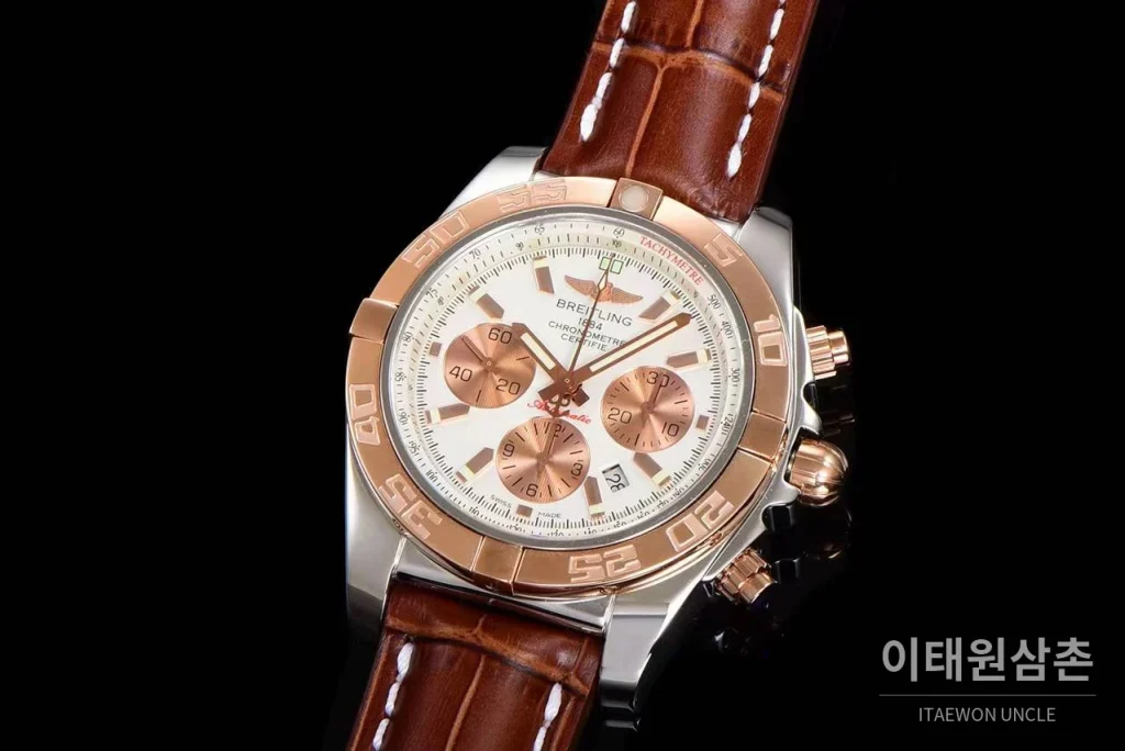 브라이틀링 크로노맷 스틸 블루다이얼 크로노그래프 오토매틱 44mm 브라운 가죽 스트랩 로즈골드 베젤