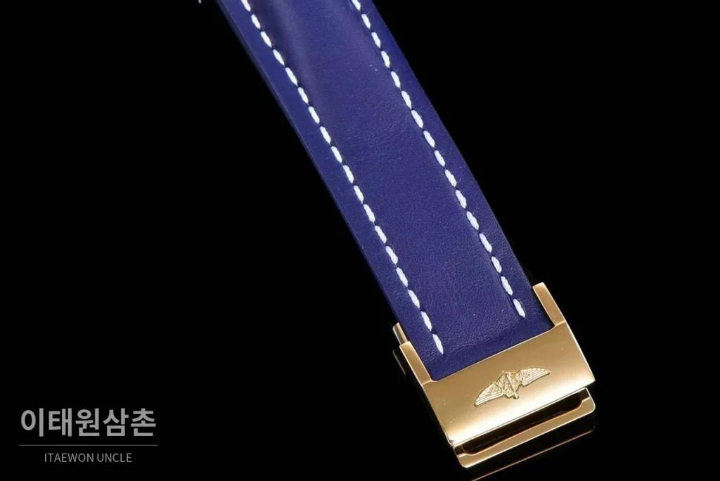 브라이틀링 크로노맷 스틸 블루다이얼 크로노그래프 오토매틱 44mm 네이비 가죽 스트랩 골드 베젤