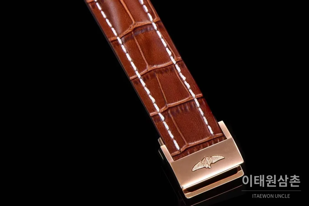 브라이틀링 크로노맷 스틸 블루다이얼 크로노그래프 오토매틱 44mm 브라운 가죽 스트랩 로즈골드 베젤