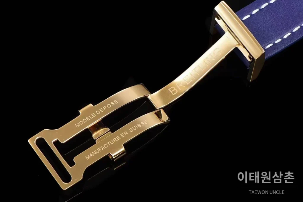 브라이틀링 크로노맷 스틸 블루다이얼 크로노그래프 오토매틱 44mm 네이비 가죽 스트랩 골드 베젤