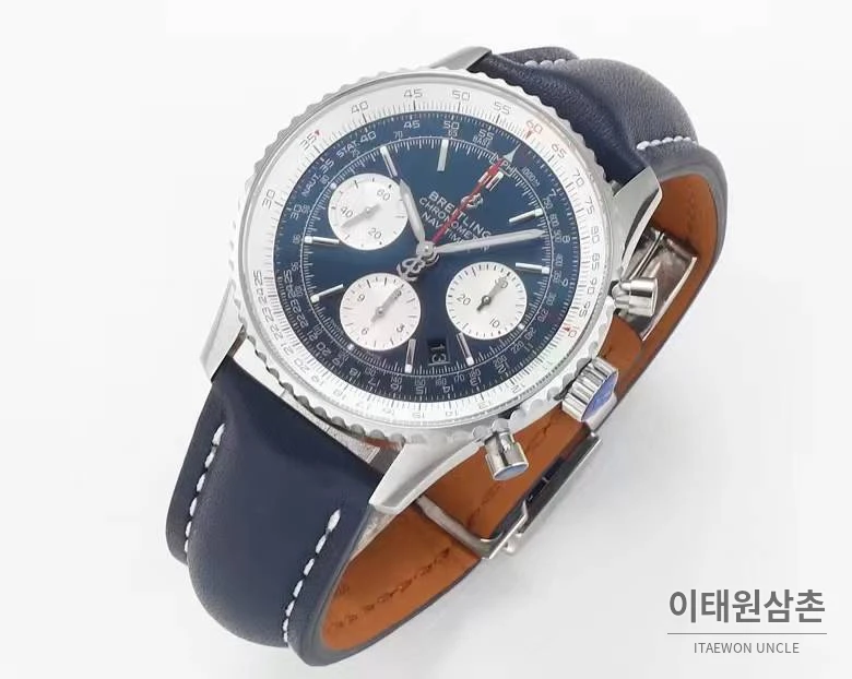 브라이틀링 내비타이머1 B01 스틸 슬라이드룰베젤 크로노그래프 오토매틱 43mm 네이비 다이얼 네이비 가죽 스트랩