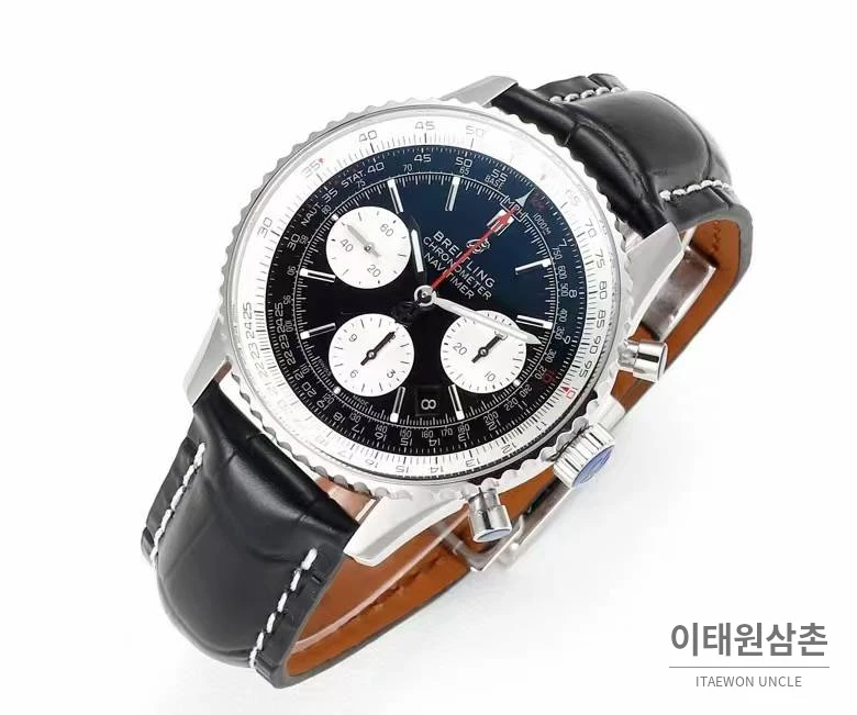 브라이틀링 내비타이머1 B01 스틸 슬라이드룰베젤 크로노그래프 오토매틱 43mm 네이비 다이얼 블랙 가죽 스트랩