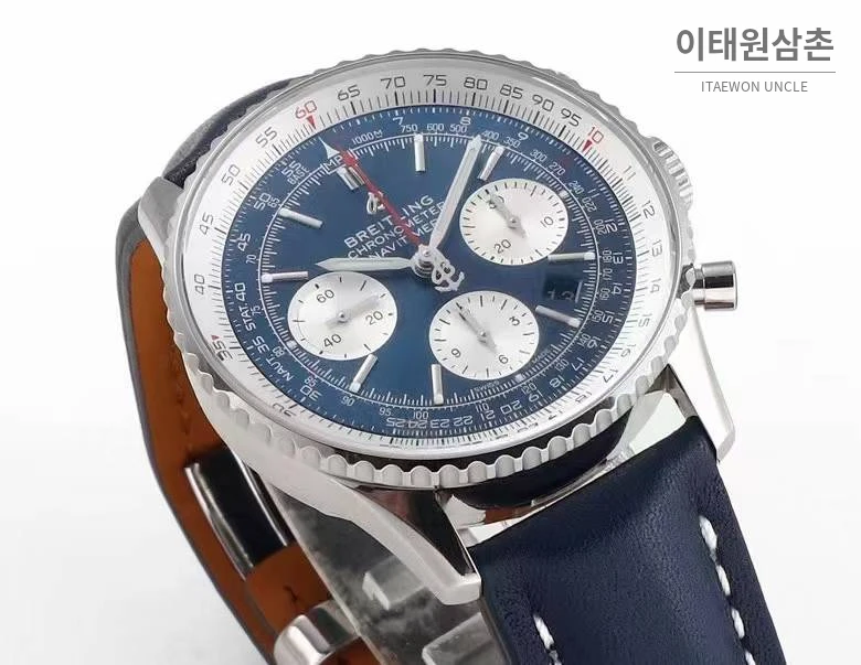 브라이틀링 내비타이머1 B01 스틸 슬라이드룰베젤 크로노그래프 오토매틱 43mm 네이비 다이얼 네이비 가죽 스트랩